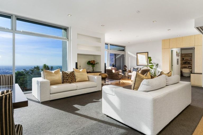 Photo of property in 9 Allom Lane, Cashmere, Christchurch, 8022