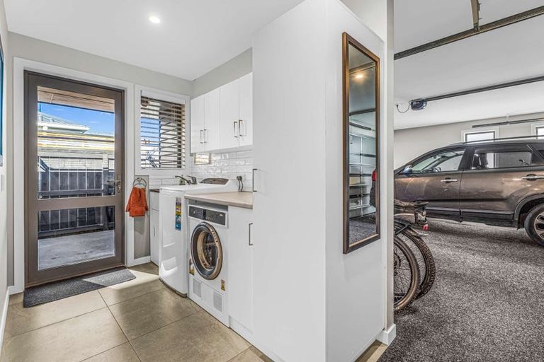 Photo of property in 102 Kupe Drive, Whitianga, 3510