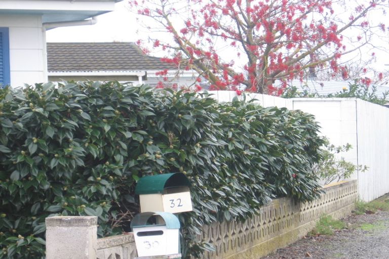 Photo of property in 30 Oxford Street, Taradale, Napier, 4112