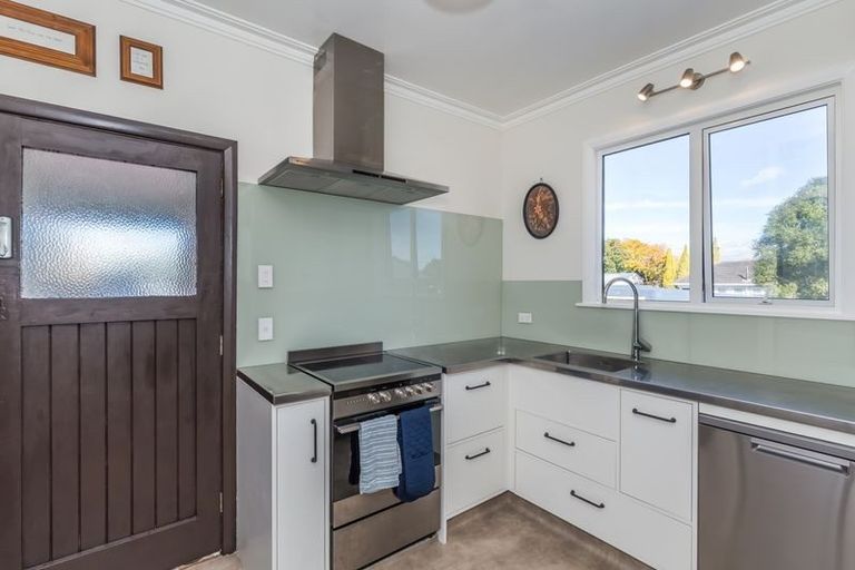 Photo of property in 29 Graham Street, Levin, 5510