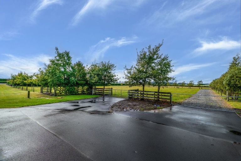 Photo of property in 94 Windsor Drive, Kirwee, Darfield, 7571