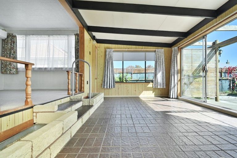 Photo of property in 1114 Jellicoe Street, Mayfair, Hastings, 4122