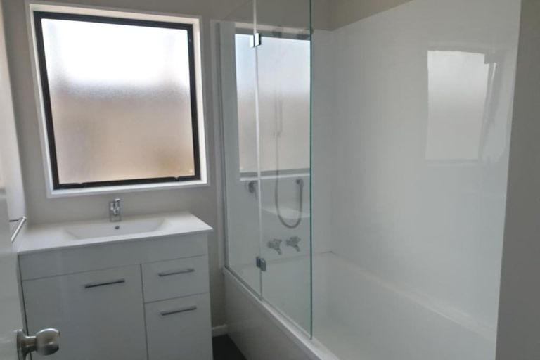 Photo of property in 22 Linwood Drive, Paraparaumu, 5032