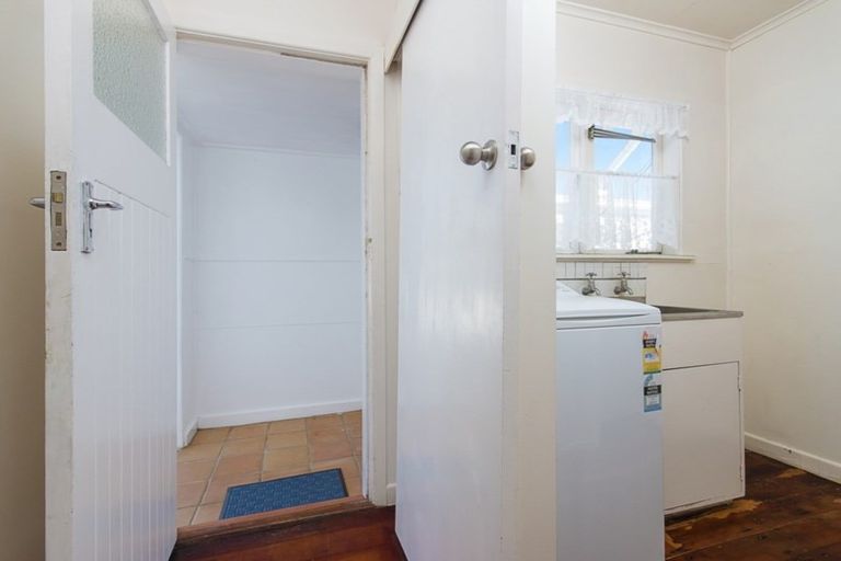 Photo of property in 64 Blake Road, Pukekohe, 2120