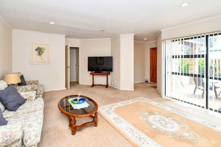 Photo of property in 2/59 Hoteo Avenue, Papatoetoe, Auckland, 2025