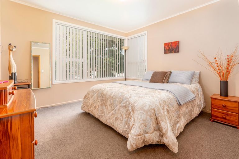Photo of property in 19 Paterson Avenue, Pukekohe, 2120