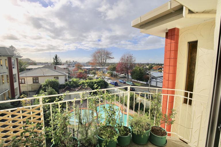 Photo of property in 10u9 Hunter Street, Hamilton Lake, Hamilton, 3204