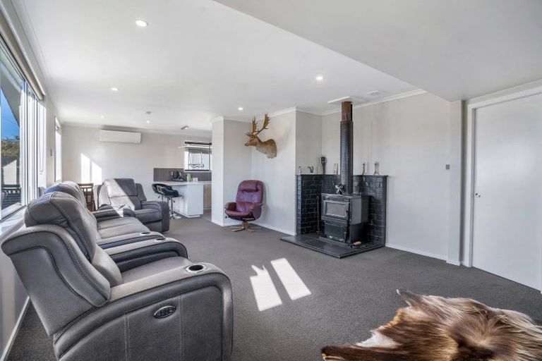 Photo of property in 9 Anne Street, Winton, 9720