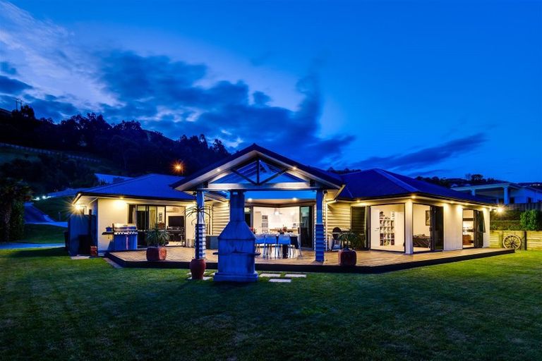 Photo of property in 113 Kent Terrace, Taradale, Napier, 4112