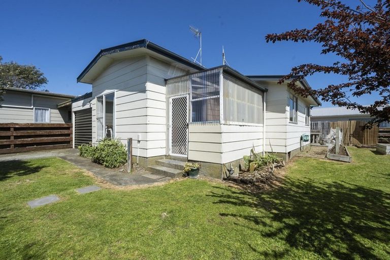 Photo of property in 43 Michael Road, Paraparaumu Beach, Paraparaumu, 5032