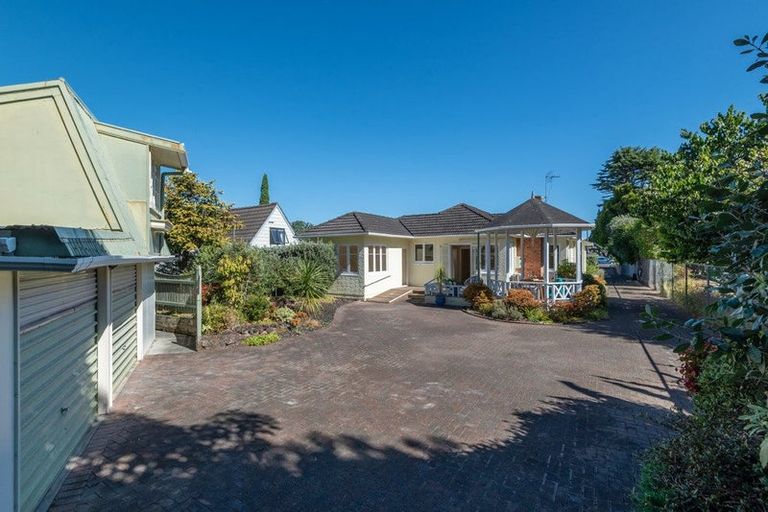 Photo of property in 1/26 Queens Parade, Devonport, Auckland, 0624