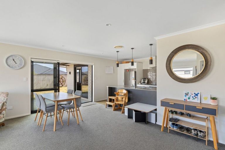 Photo of property in 21 Longstaff Drive, Bell Block, New Plymouth, 4312