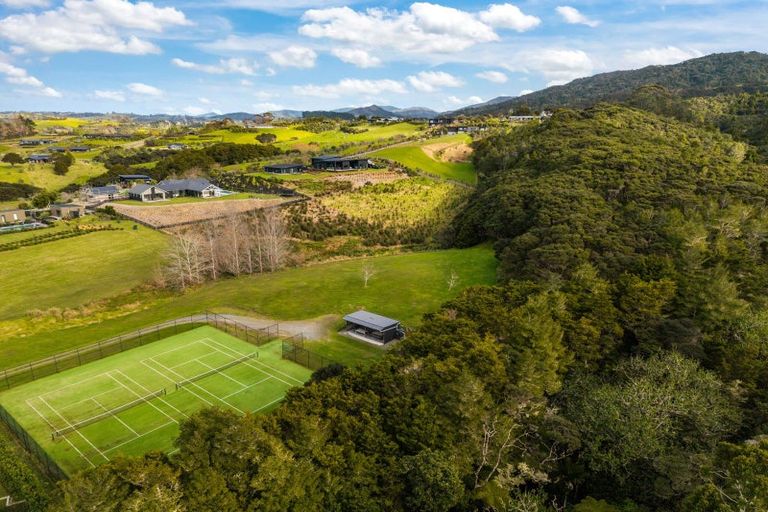 Photo of property in 84 Robert Hastie Drive, Mangawhai, 0573