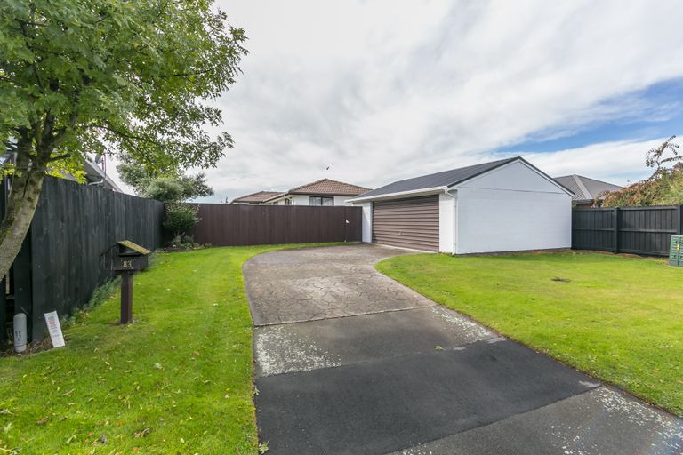 Photo of property in 83 Arcon Drive, Broomfield, Christchurch, 8042
