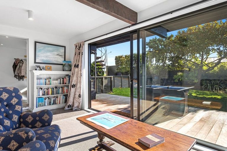 Photo of property in 65 Cannon Hill Crescent, Mount Pleasant, Christchurch, 8081