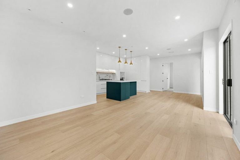 Photo of property in 12 Piko Road, Opaheke, 2113