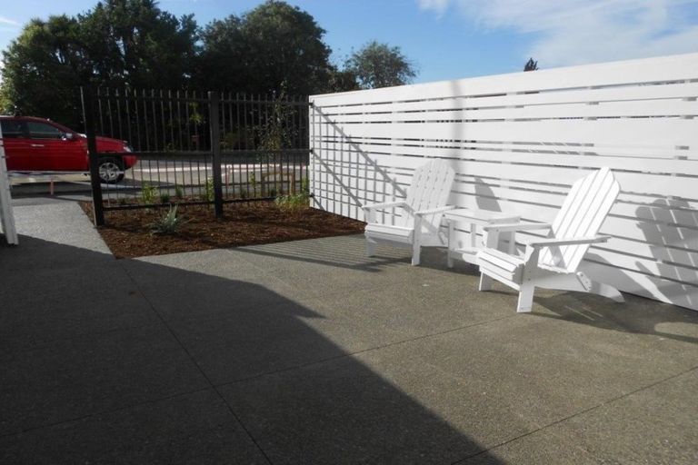 Photo of property in 2/180 Peterborough Street, Christchurch Central, Christchurch, 8013