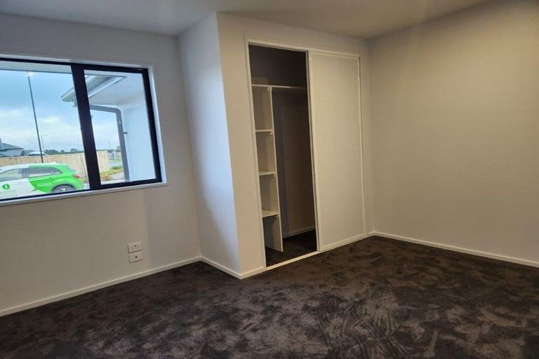 Photo of property in 22 Hayshed Street, Rolleston, 7614