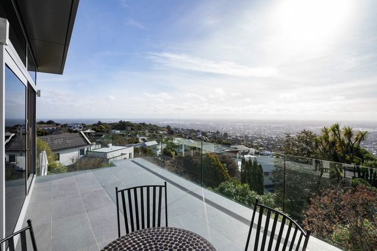 Photo of property in 9 Allom Lane, Cashmere, Christchurch, 8022