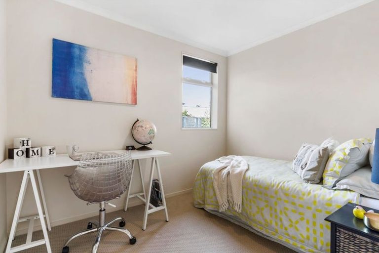 Photo of property in 56a Florence Avenue, Orewa, 0931