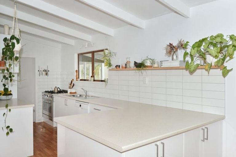 Photo of property in 350 Pataua Road North, Whareora, Whangarei, 0175