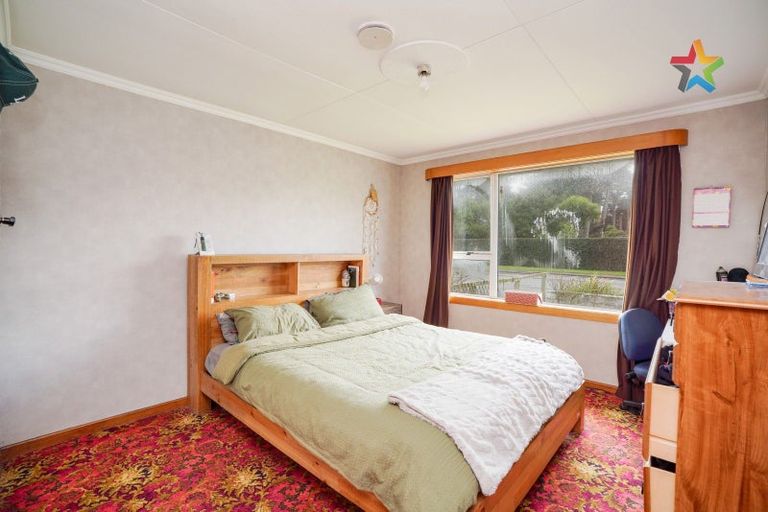 Photo of property in 75 Durham Street, Waikiwi, Invercargill, 9810