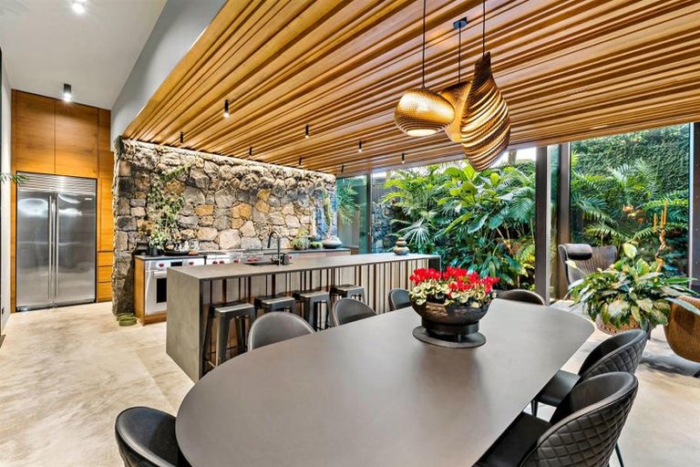 Photo of property in 14b William Street, Takapuna, Auckland, 0622