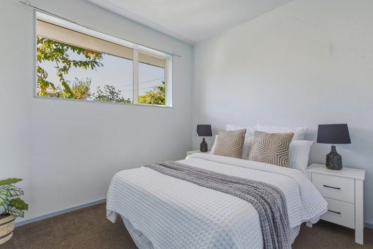 Photo of property in 18 Delph Street, Avonhead, Christchurch, 8042
