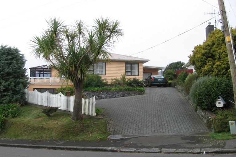 Photo of property in 21 Trebann Street, Paparangi, Wellington, 6037