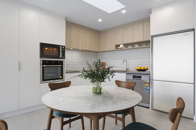 Photo of property in 15 Periko Way, Takanini, 2112