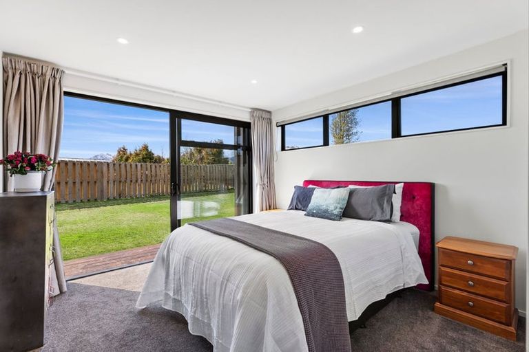 Photo of property in 17 Dingle Street, Lake Hawea, 9382
