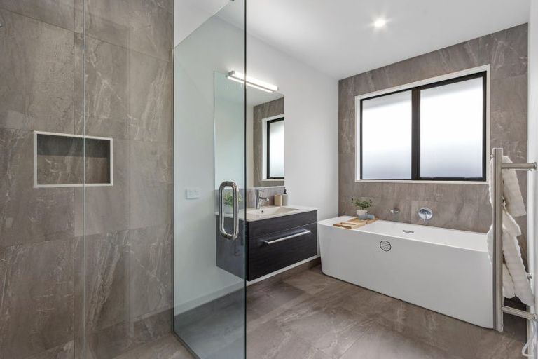 Photo of property in 28 Withers Crescent, Halswell, Christchurch, 8025