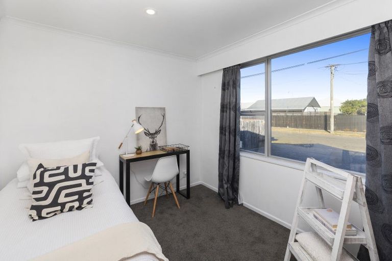 Photo of property in 24 Sandra Street, South New Brighton, Christchurch, 8062