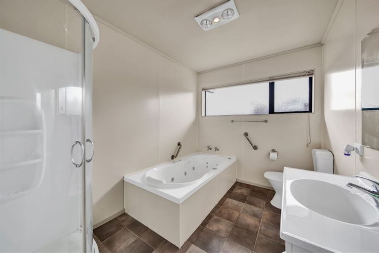 Photo of property in 6b Vogel Street, Hawera, 4610