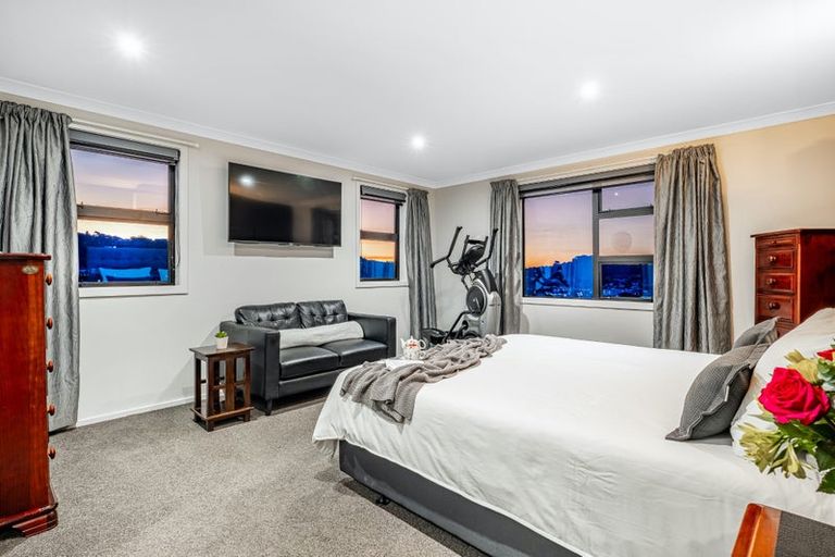 Photo of property in 53 Spyglass Lane, Whitby, Porirua, 5024