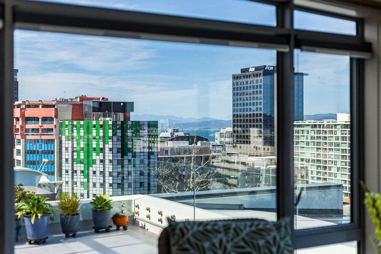 Photo of property in 2/227 The Terrace, Wellington Central, Wellington, 6011