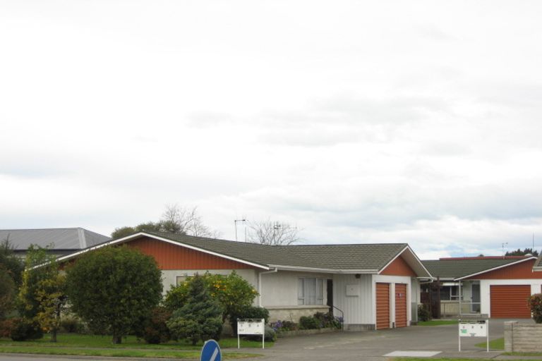 Photo of property in 2/217 Taradale Road, Pirimai, Napier, 4112