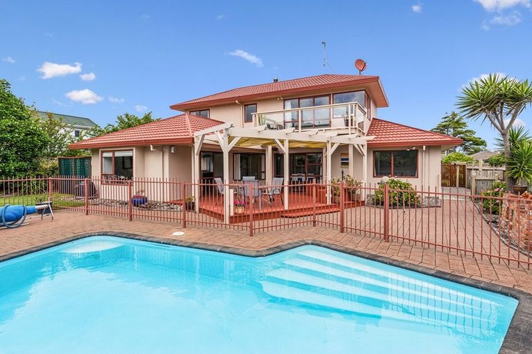 Photo of property in 303 Manly Street, Paraparaumu Beach, Paraparaumu, 5032