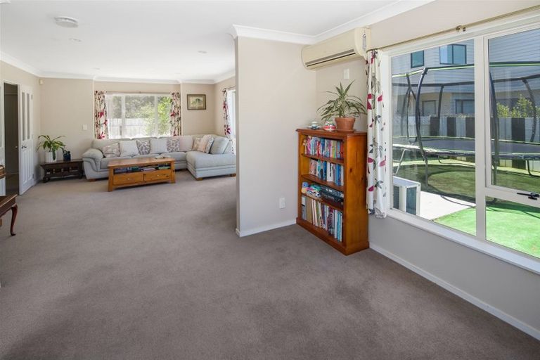 Photo of property in 19a Wantwood Grove, Churton Park, Wellington, 6037