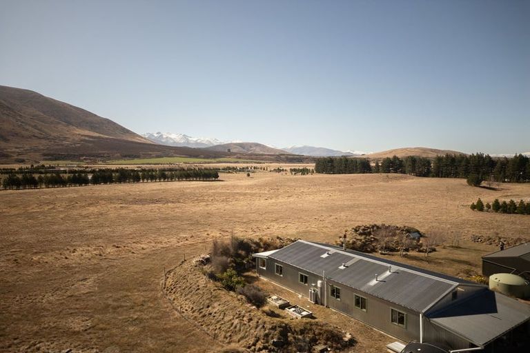 Photo of property in 320 Manuka Terrace, Ben Ohau, Twizel, 7999