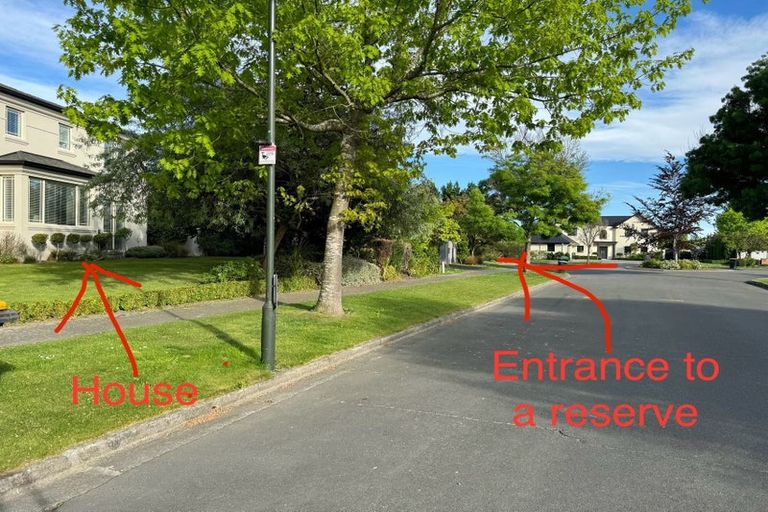 Photo of property in 33 Lewisham Park, St Albans, Christchurch, 8052