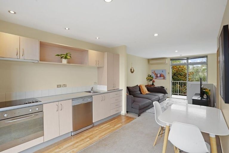 Photo of property in 7/54 Champion Street, Edgeware, Christchurch, 8013