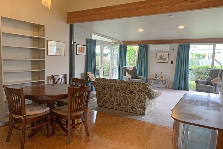 Photo of property in 1b Mitchell Street, Waipukurau, 4200