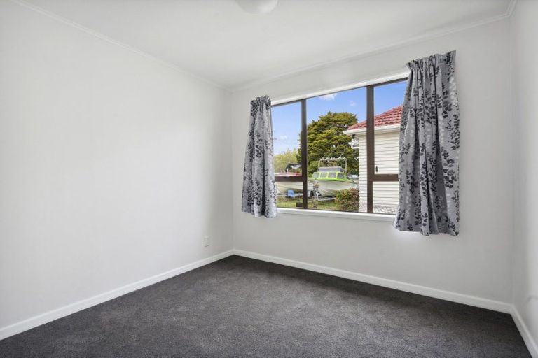 Photo of property in 16 Tawai Street, Trentham, Upper Hutt, 5018