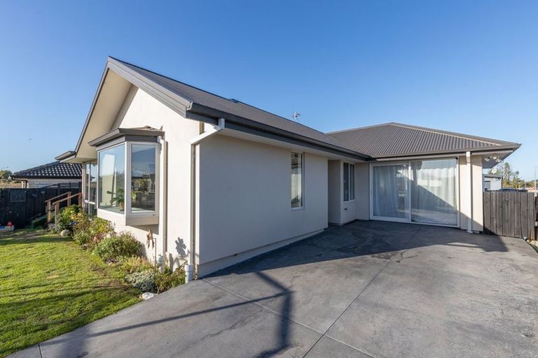 Photo of property in 26 Brightstone Crescent, Aranui, Christchurch, 8061