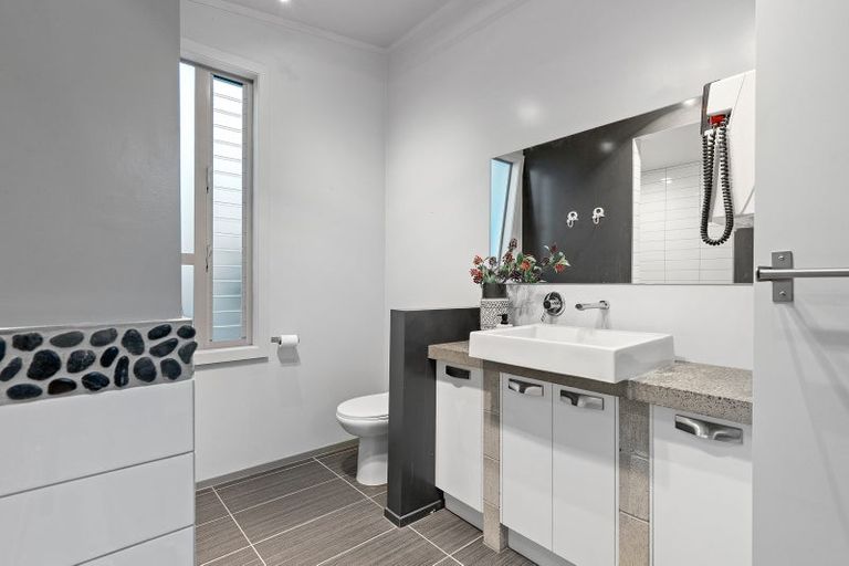 Photo of property in 9 Durmast Court, Cambridge, 3434