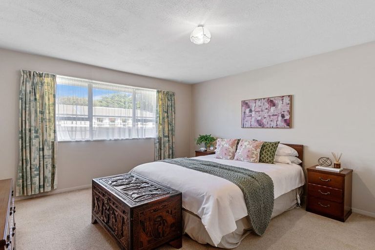 Photo of property in 2/92a Saint Martins Road, Saint Martins, Christchurch, 8022