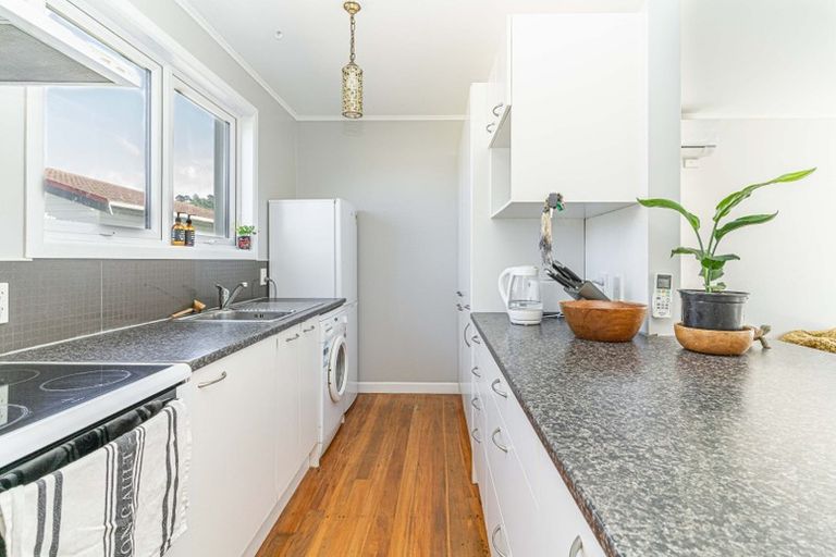 Photo of property in 55u4 Apu Crescent, Lyall Bay, Wellington, 6022