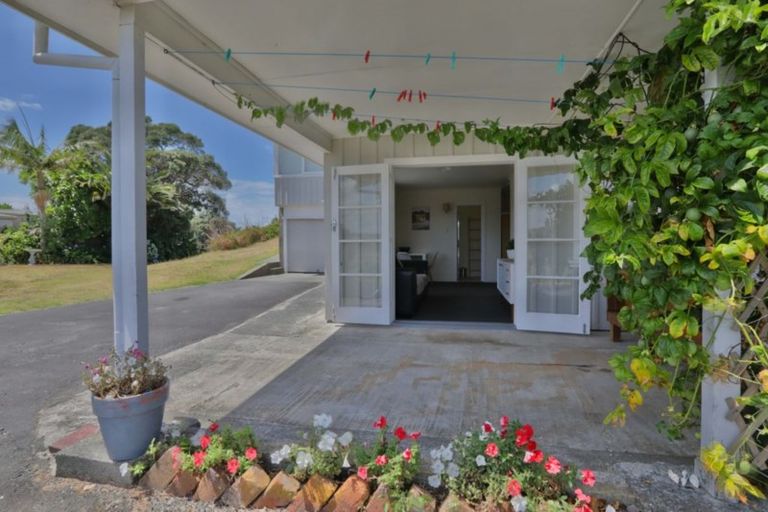 Photo of property in 24 Marsden Point Road, Ruakaka, 0116