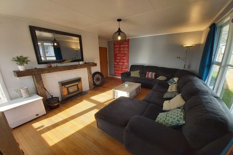 Photo of property in 23 Delaney Drive, Stokes Valley, Lower Hutt, 5019
